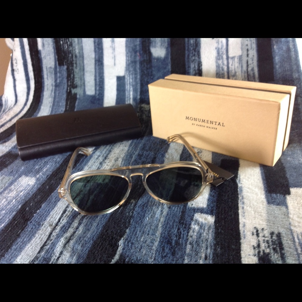 NWT KAREN WALKER MONUMENTAL EDITION OSCAR